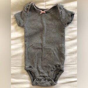 Carter’s Newborn Girls’ Short Sleeved Bodysuit Size NB